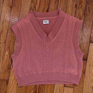 Aritzia Knit Sweater Vest